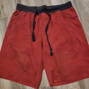 Men's lululemon drawstring shorts